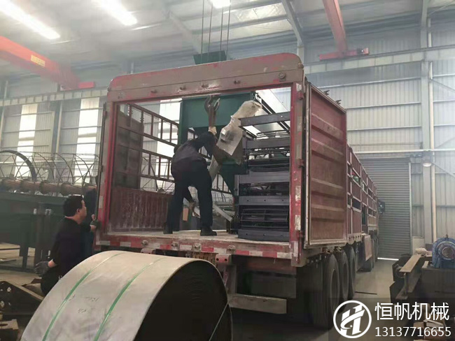 陜西安康年產(chǎn)1萬(wàn)噸牛糞有機(jī)肥粉狀生產(chǎn)線(圖2) 陜西有機(jī)肥生產(chǎn)線