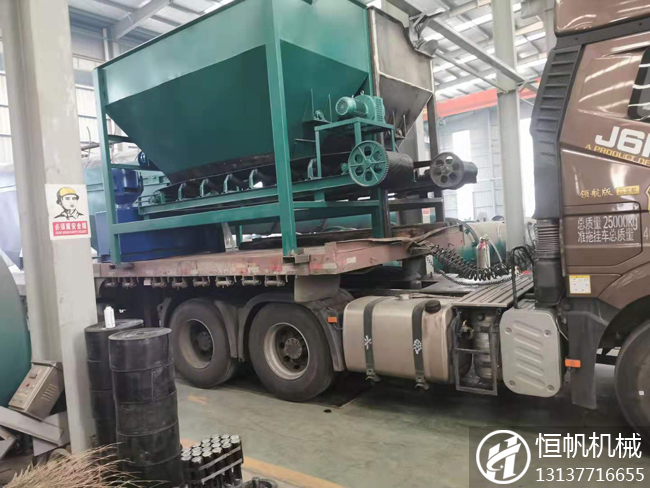 內(nèi)蒙古年產(chǎn)1萬(wàn)噸牛糞有機(jī)肥顆粒生產(chǎn)線發(fā)貨(圖5) 牛糞有機(jī)肥生產(chǎn)線設(shè)備