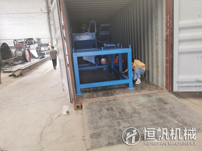 年產五千噸小型牛糞有機肥粉狀生產線設備出口約旦(圖4) 有機肥粉狀生產線設備