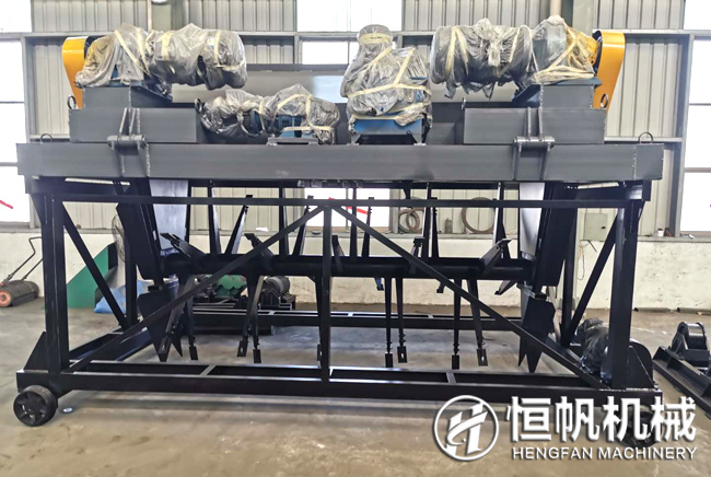 有機肥翻堆機(翻拋機)設備多少錢?(圖1) 槽式翻堆機