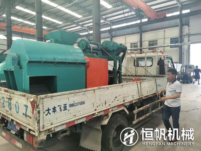 半濕物料粉碎機(jī)與對(duì)輥擠壓式造粒機(jī)齊頭并進(jìn)勇闖江蘇(圖1) 江蘇半濕物料粉碎機(jī)